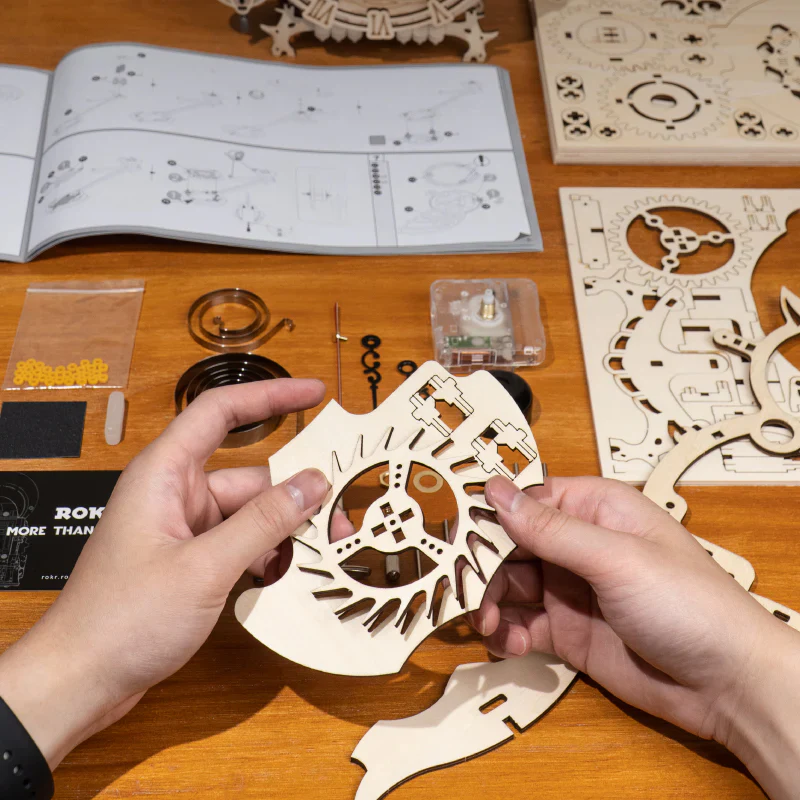 3D WOOD OWL CLOCK ASSEMBLY KIT - Image 3