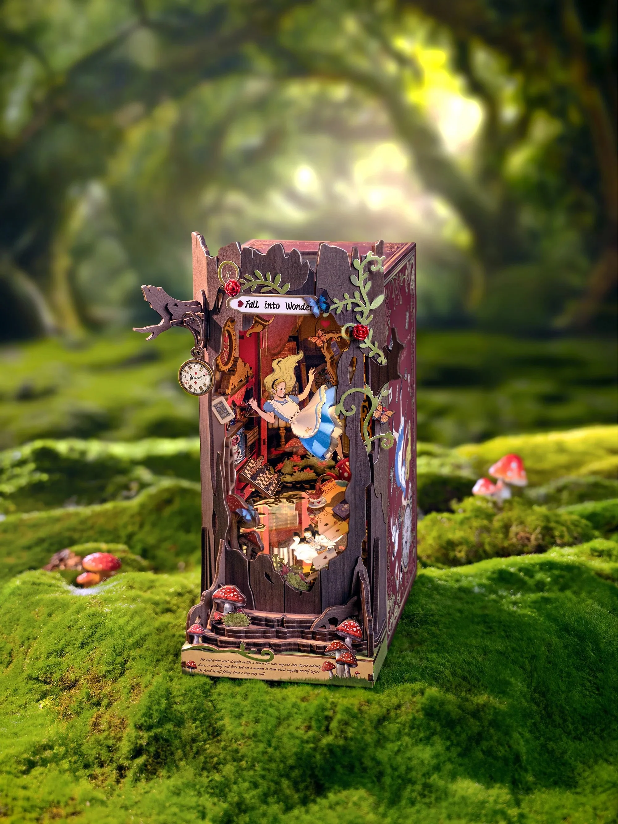 ALICE'S FALL INTO WONDER BOOKNOOK KIT - Image 4