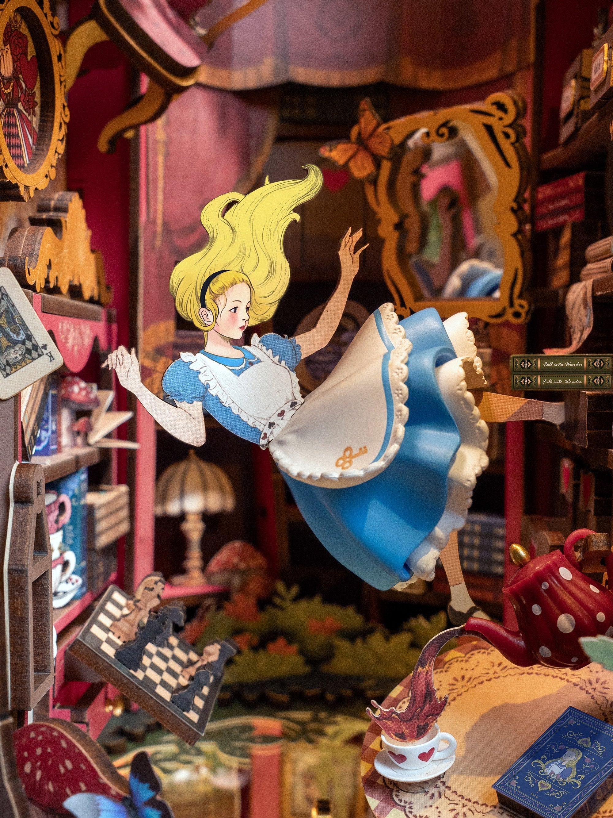 ALICE'S FALL INTO WONDER BOOKNOOK KIT - Image 6