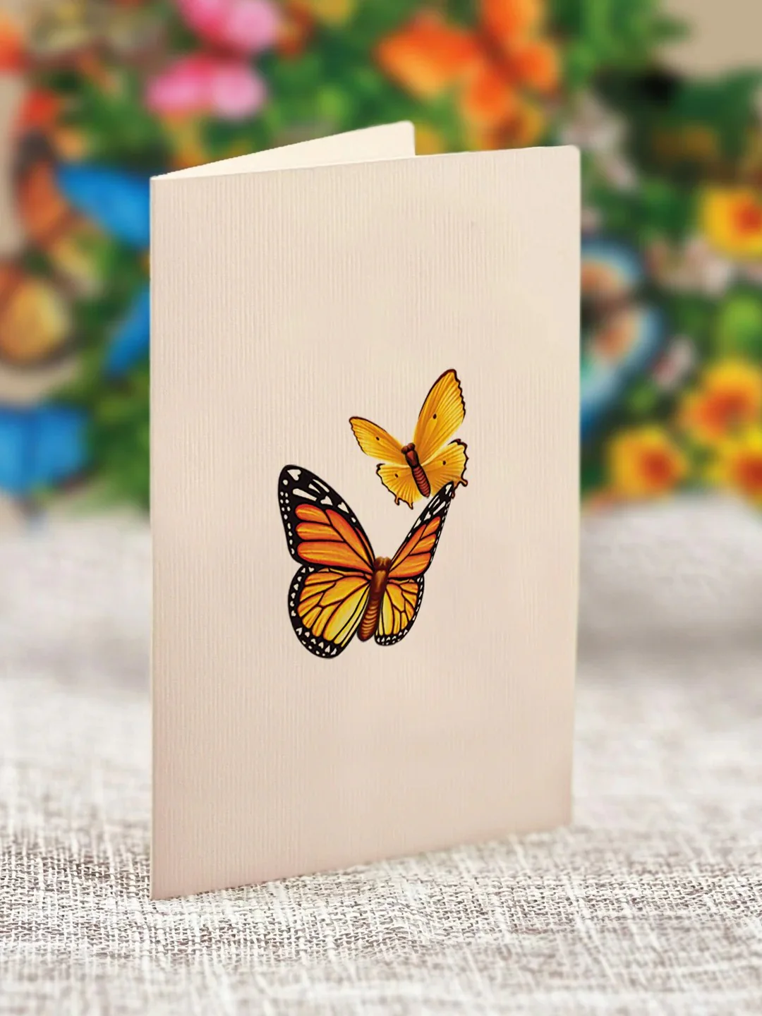 BUTTERFLIES AND BUTTERCUPS MINI POP-UP BOUQUET - Image 4