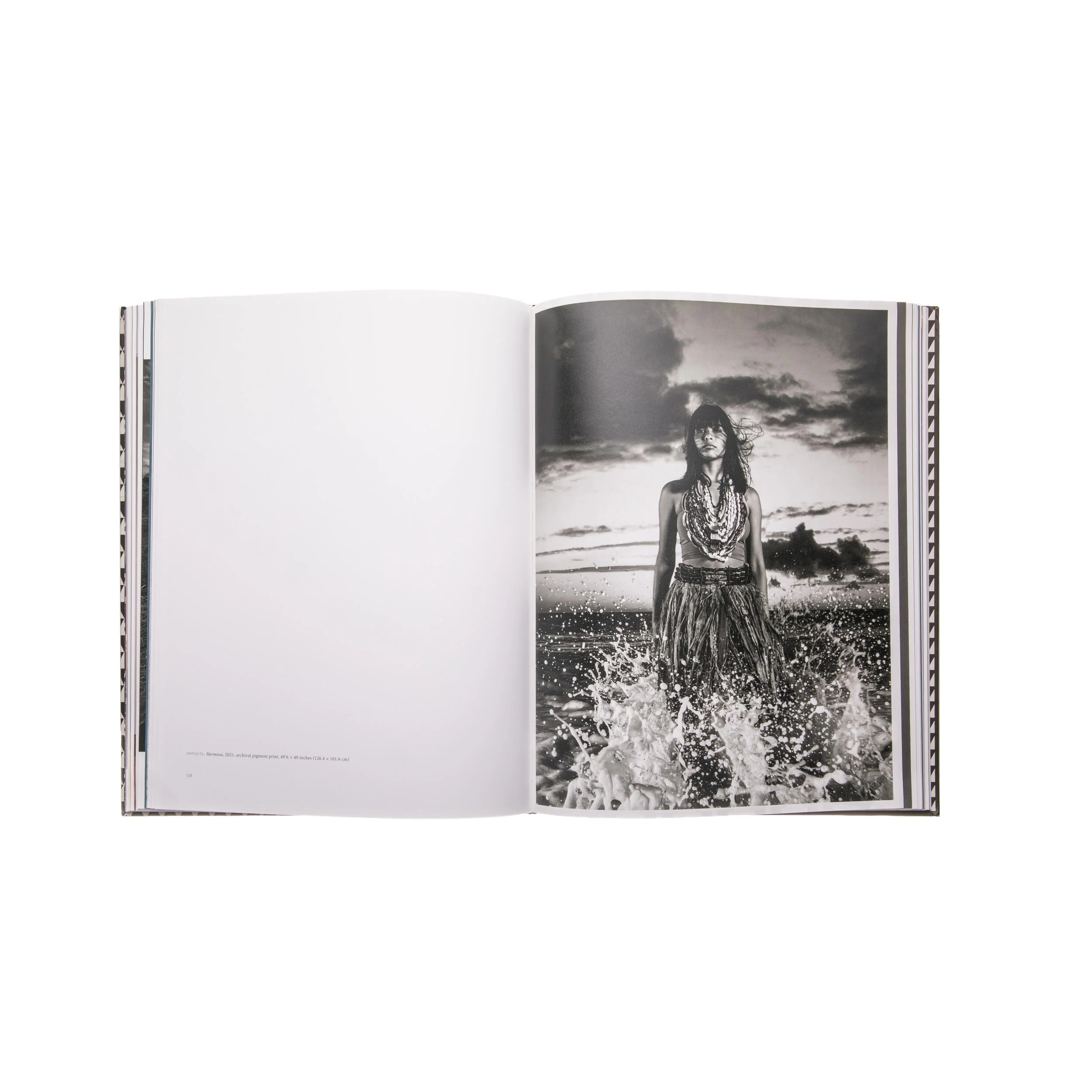 CARA ROMERO: PANUPUNUWUGAI (LIVING LIGHT) - Image 2