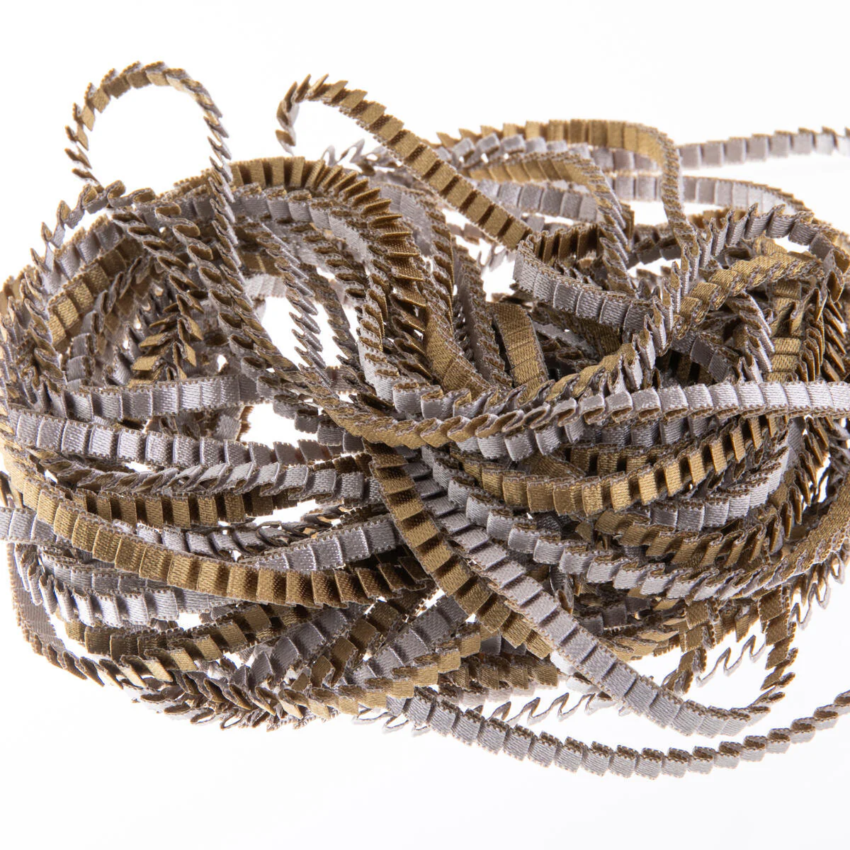 PLEATED RIBBON NECKLACE - Image 12