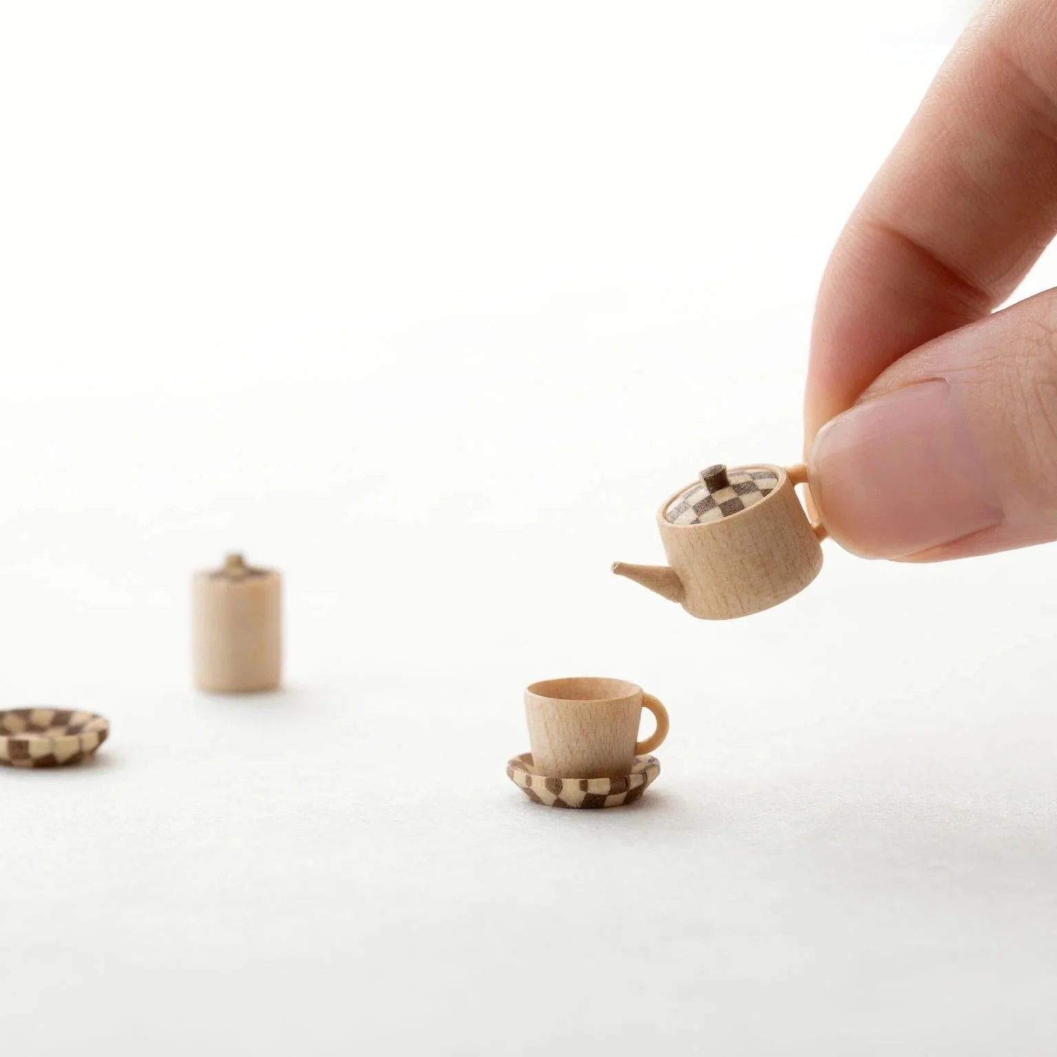 HANDMADE MINIATURE TEA SET - Image 2
