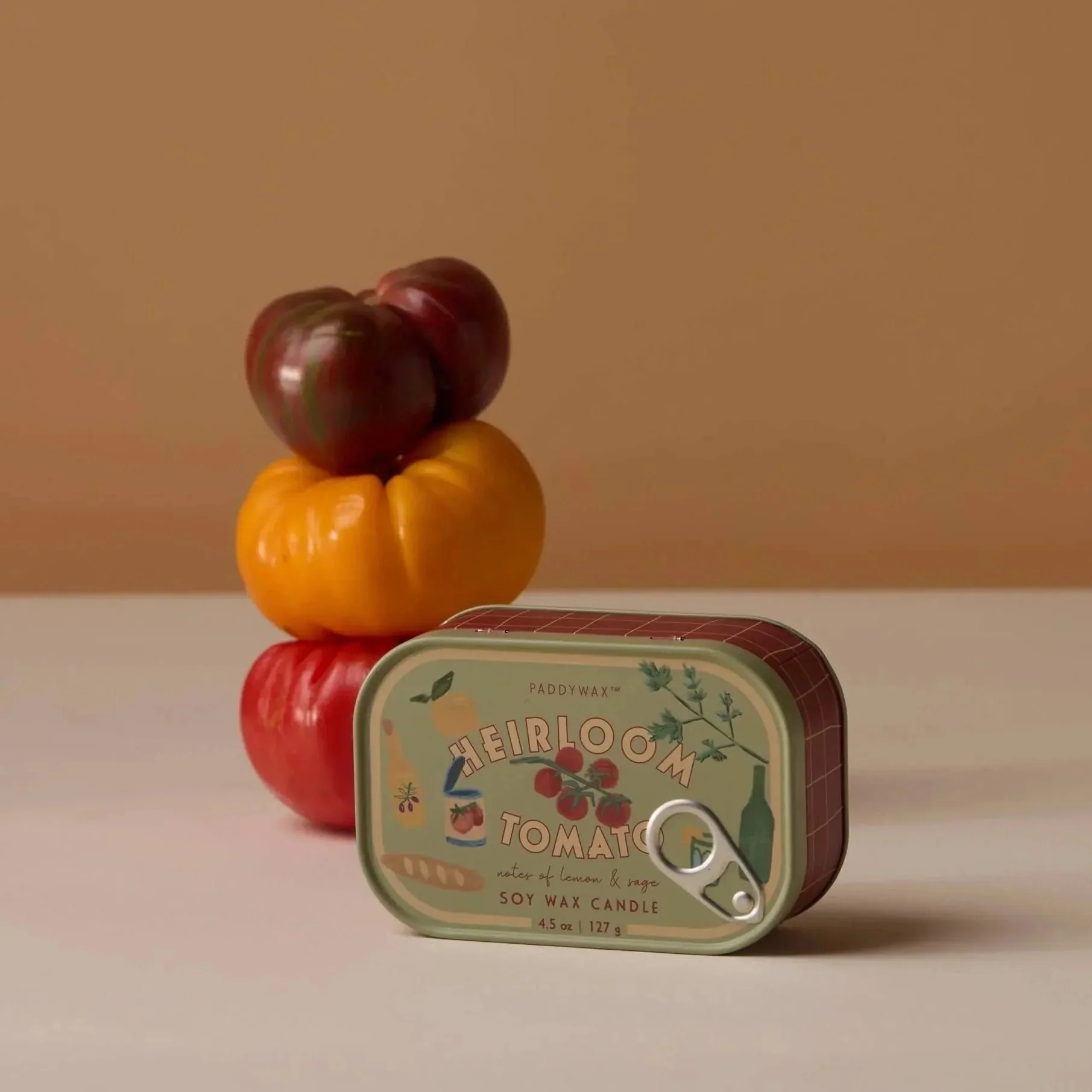 HEIRLOOM TOMATO CANDLE IN TIN - Image 3