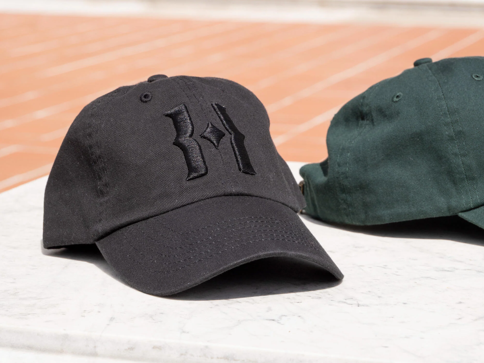 HUNTINGTON H CAP - BLACK - Image 3