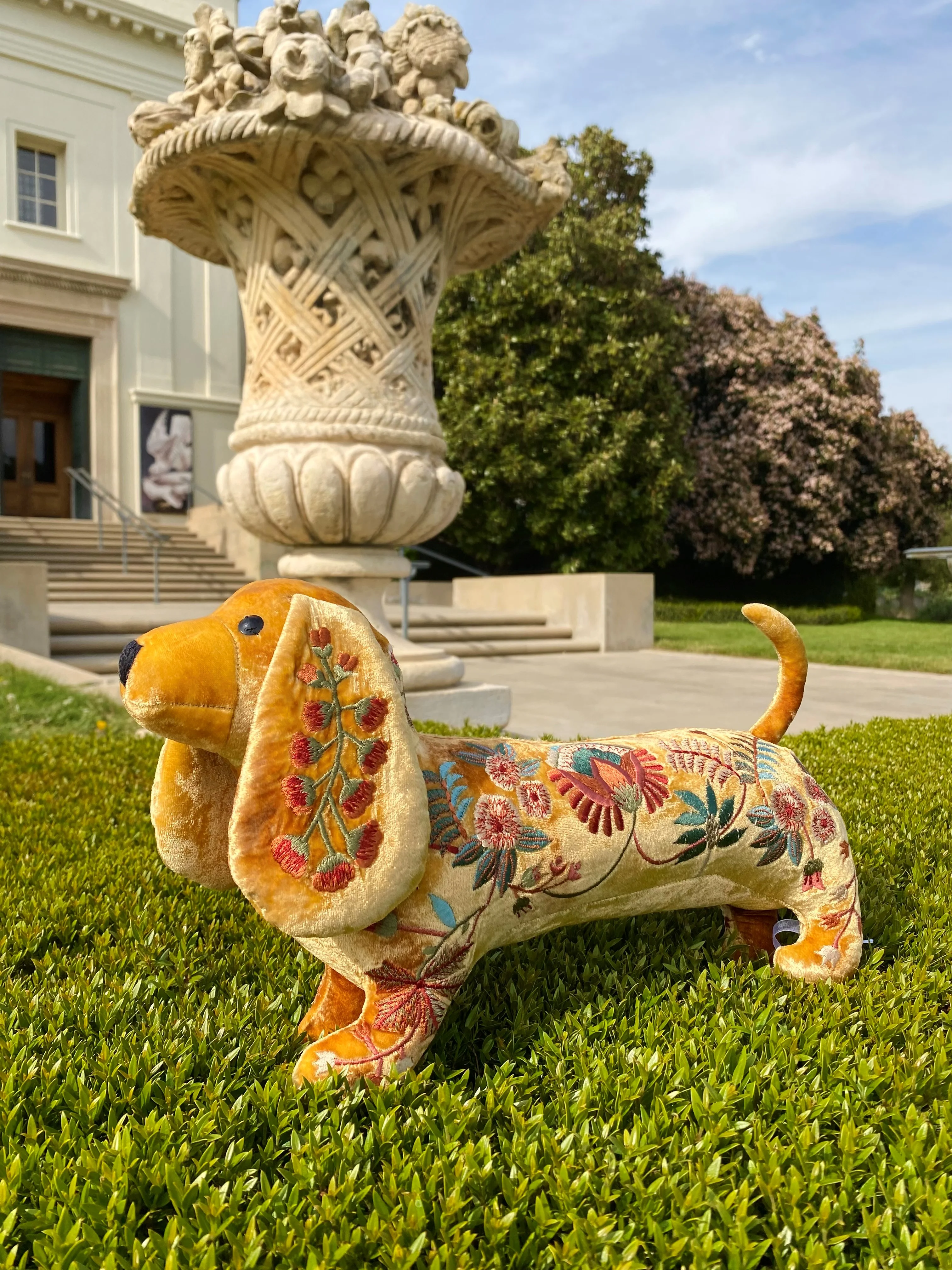 LUXE EMBROIDERED DACHSHUND - Image 7