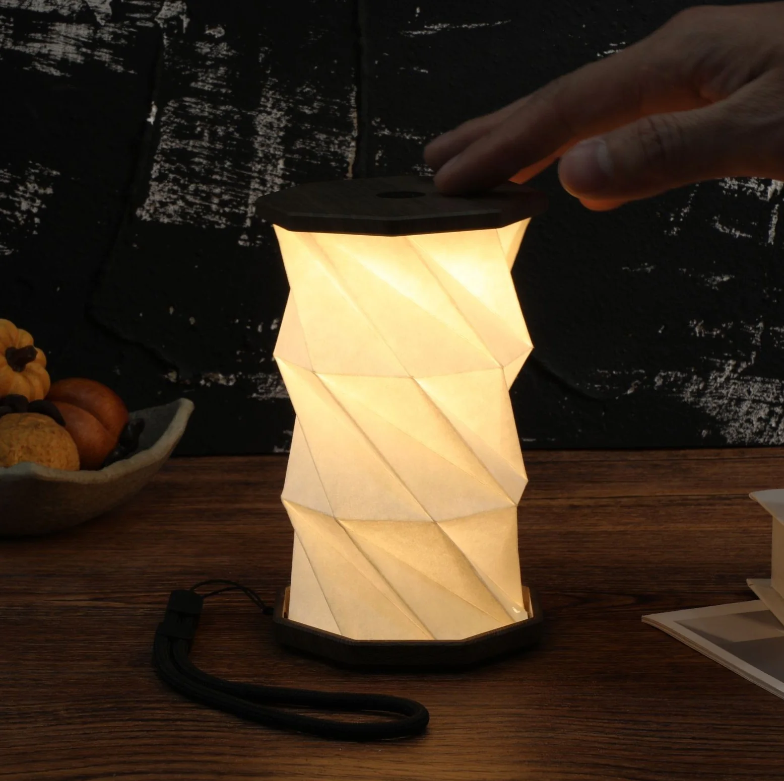 MINI TWIST HEXAGON LAMP - Image 6
