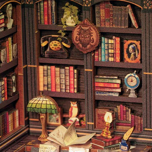 OWL BOOKSTORE MODEL KIT - Image 6