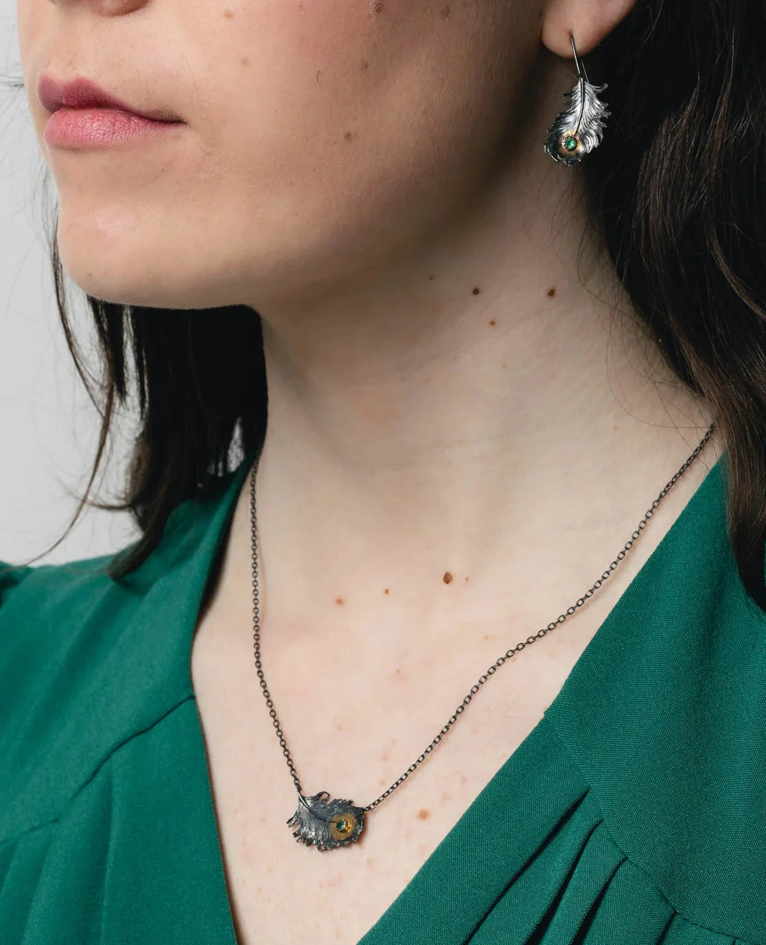PEACOCK FEATHER PENDANT NECKLACE - Image 3