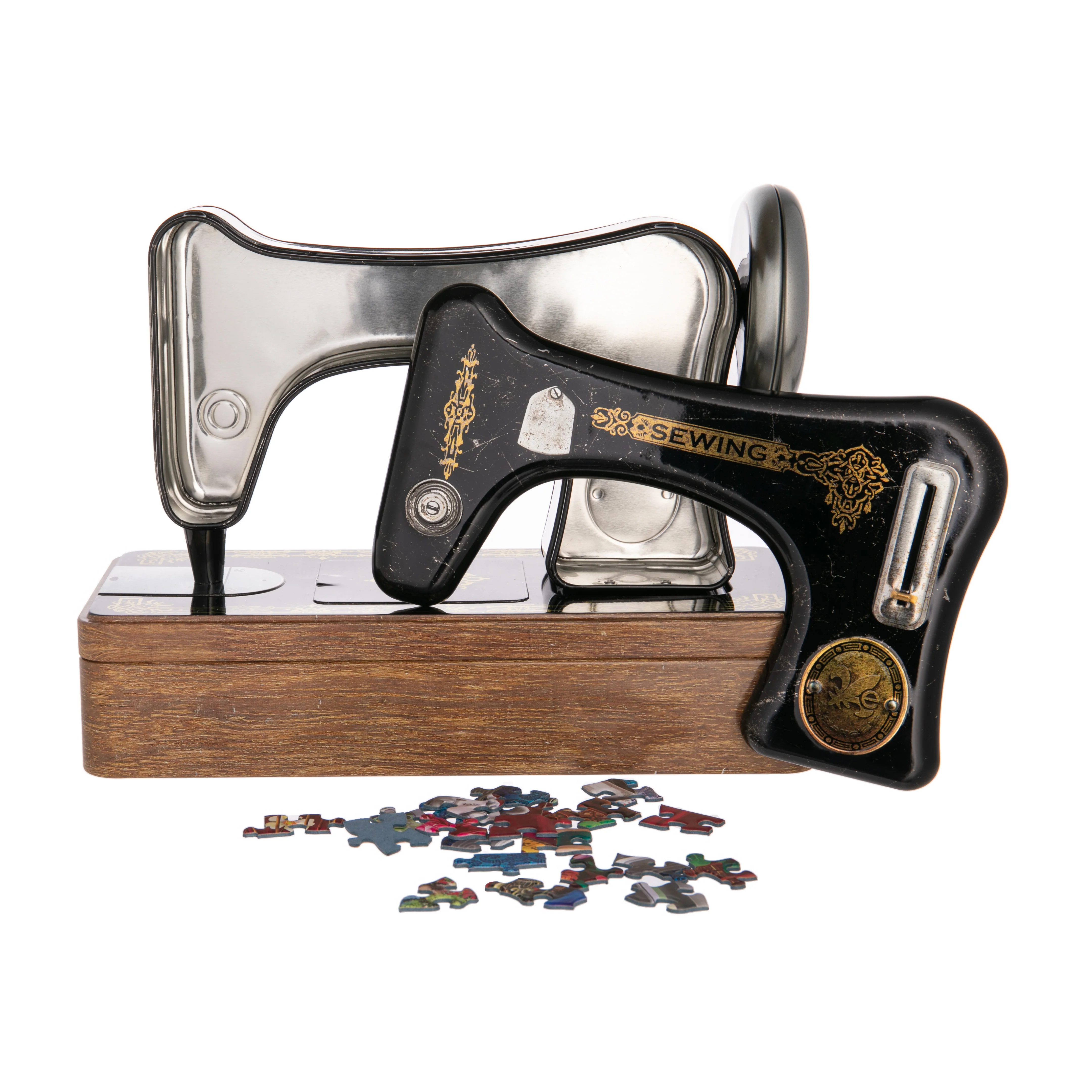 SEWING MACHINE PUZZLE TIN - Image 2