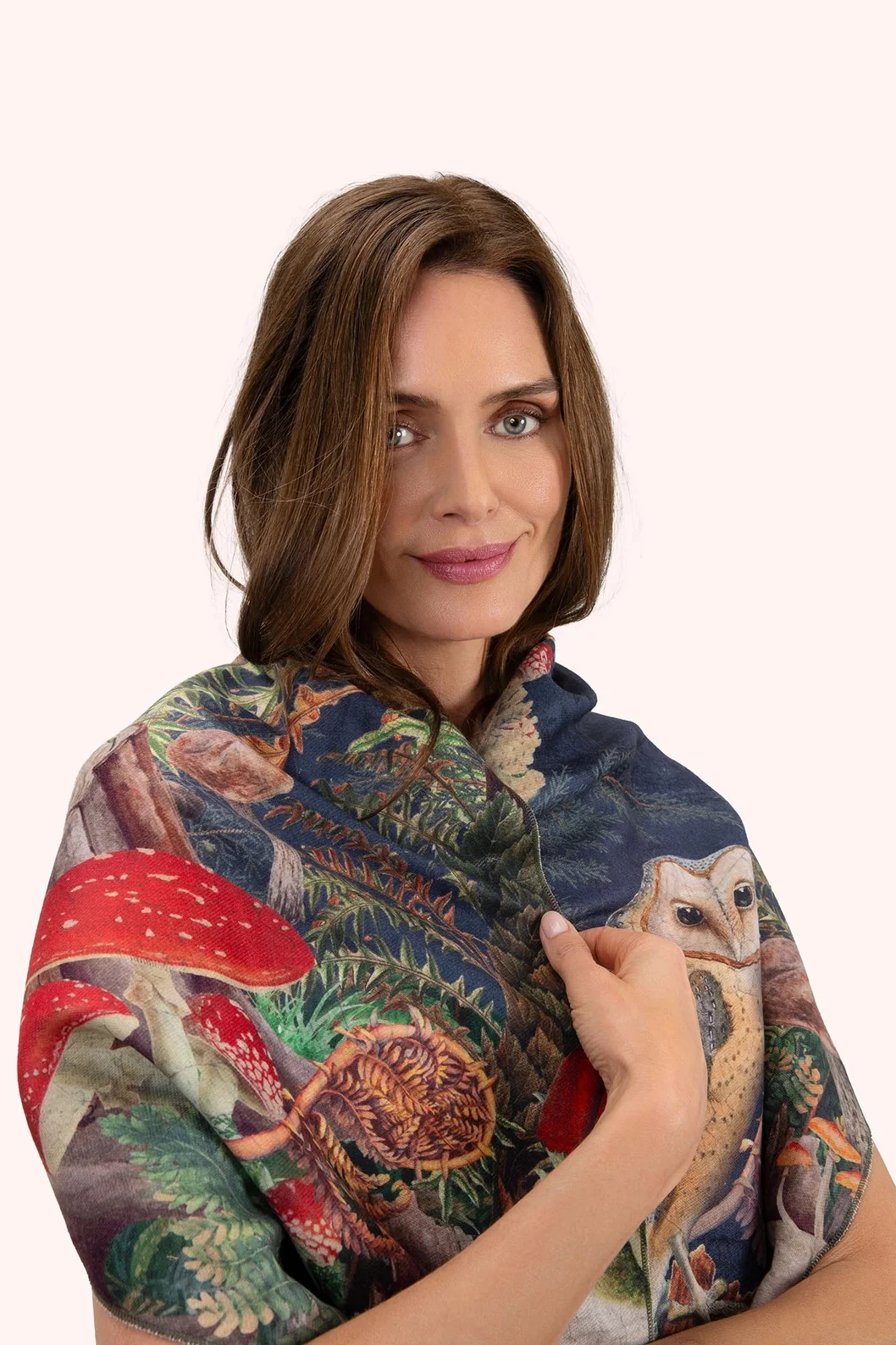 WILD WOODLAND OWL SCARF - Image 2